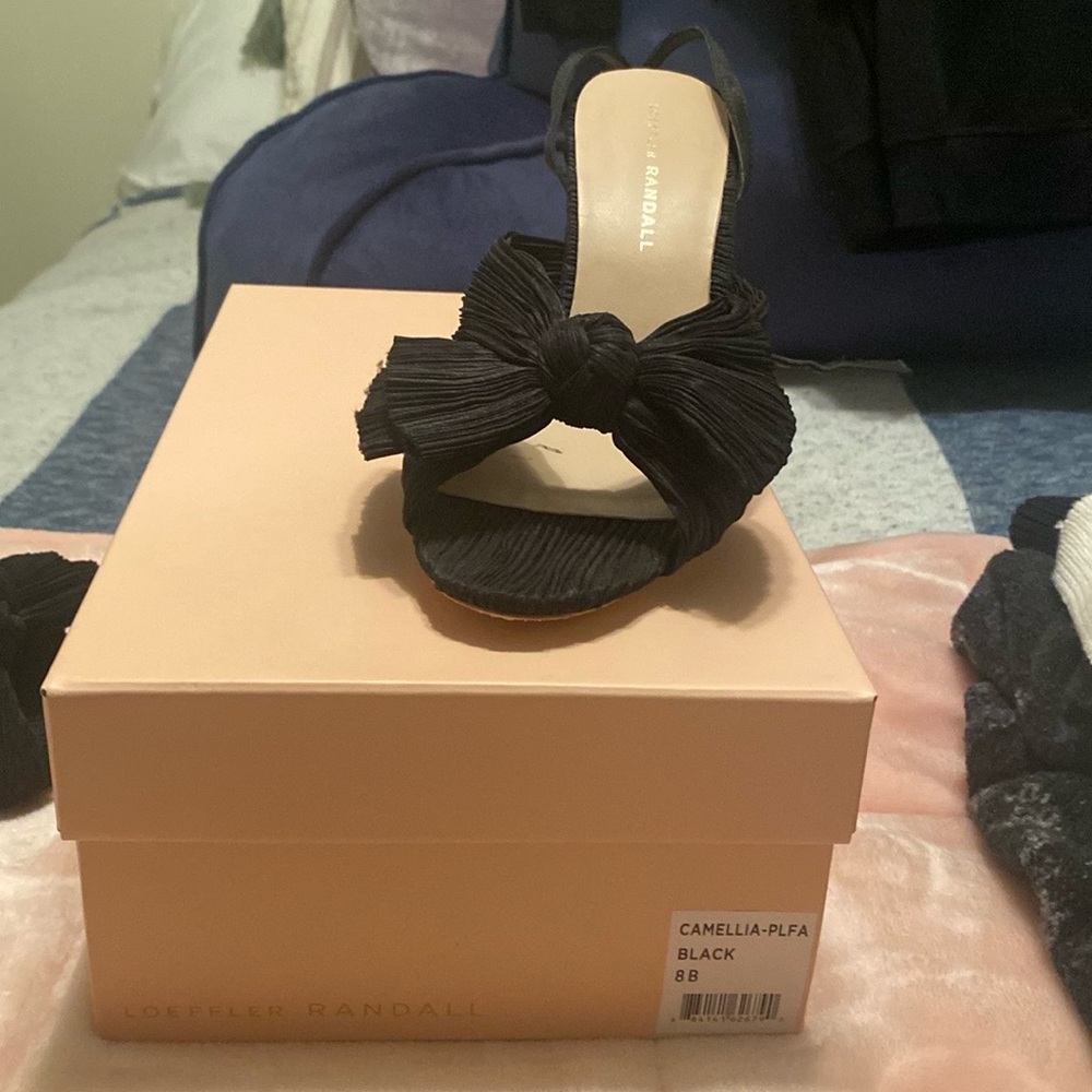 Loeffler Randall Camellia black pleated bow heel size 8